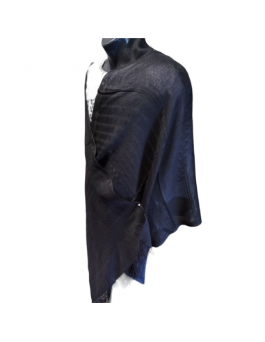 Esarfa neagra cu franjuri3