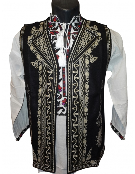 Vesta neagra cu motive traditionale