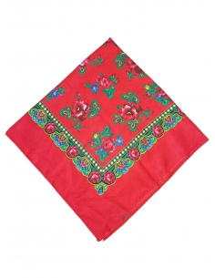 Batic traditional rosu cu florie dimensiuni 75x75cm