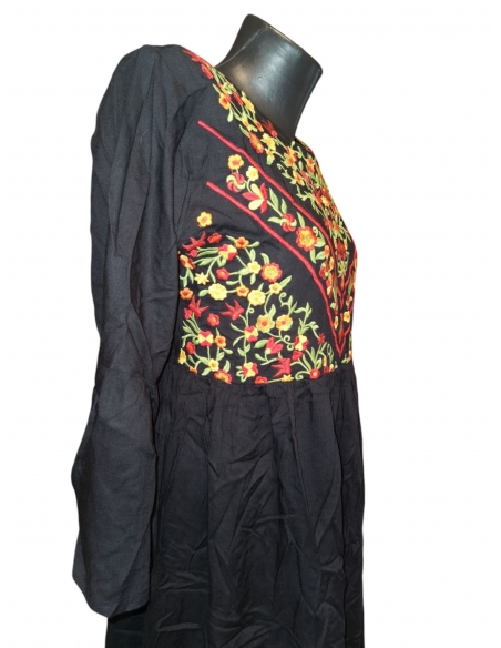 rochie traditionala brodata cu motive romanesti marimi disponibile de la S la 3XL