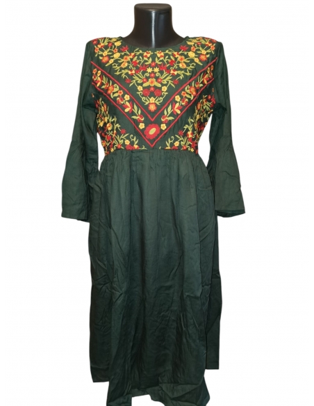 rochie traditionala brodata cu motive romanesti marimi disponibile de la S la 3XL