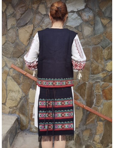 Set Traditional Dama, Vesta, Fote si Brau, disponibile in marimi variate de la s la 3xl