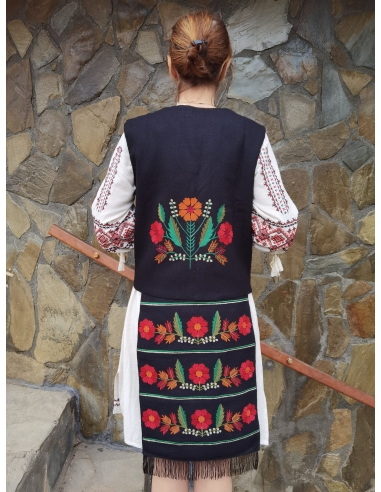 Set Traditional Dama, Vesta, Fote si Brau, disponibile in marimi variate de la s la 3xl