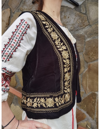 Vesta Traditionala din catifea