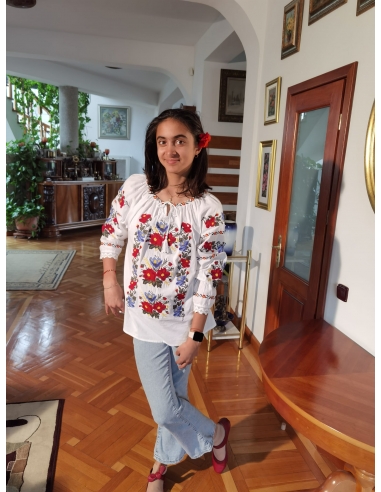 Ie Tradițională Damă cu Broderie Florală Roșie și Albastră – Mărimi S-3XL – Bumbac 100%