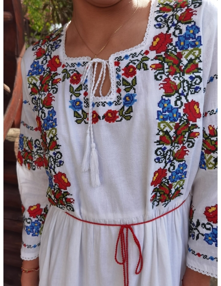 Rochie Traditionala Romaneasca1