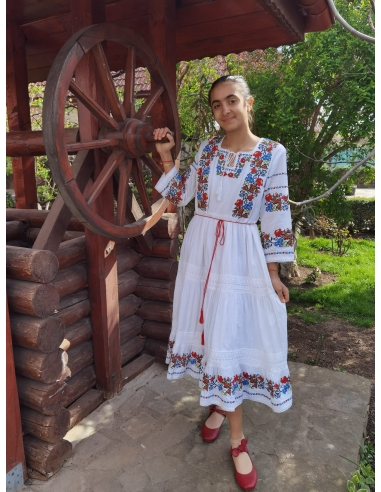 Rochie Traditionala Romaneasca1