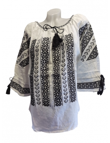 Ie Românească Albă din Bumbac cu Broderie Neagră Tradițională – Model Geometric cu Inimi
