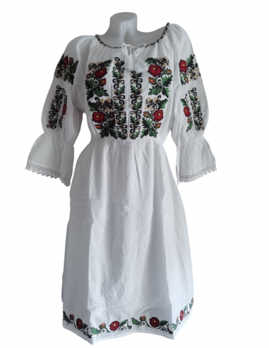 Rochie Tradițională Albă cu Broderie Florală – Marimi S-3XL