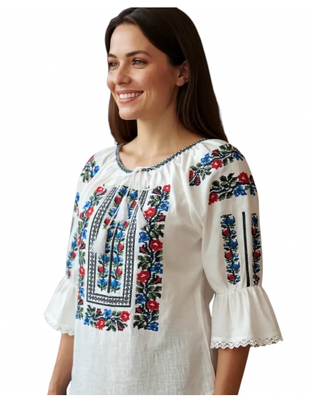 ie romaneasca de dama brodata cu motive florale