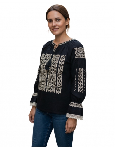 Ie Tradițională Românească Neagră cu Broderie Bej – Model Autentic și Elegant