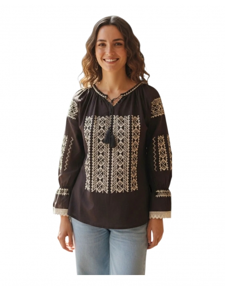 Ie Tradițională Românească Neagră cu Broderie Bej – Model Autentic și Elegant