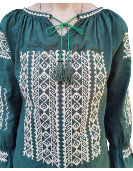 Ie Tradițională Românească Verde cu Broderie Bej – Model Autentic pentru Femei