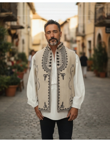 Vesta barbati bej cu motive traditionale-Model Ion4