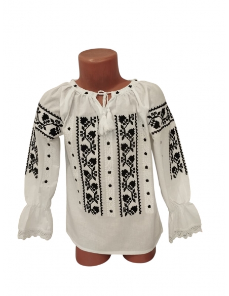 Ie traditionala fetita cu broderie neagra – zona Sibiului