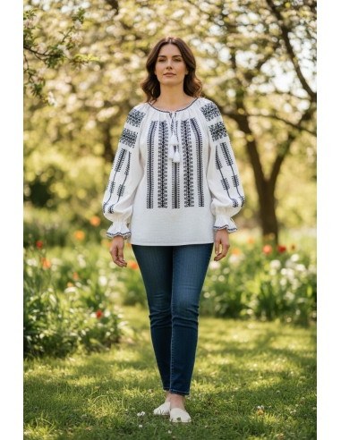Ie Traditionala Dama Alba cu Broderie Neagra Clasica
