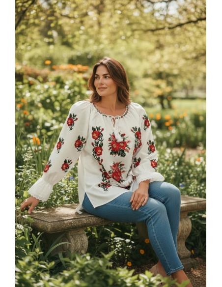 Ie traditionala dama din Muntenia cu broderie florala rosie