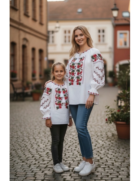 Set ie traditionala mama si copil din Muntenia cu broderie florala rosie