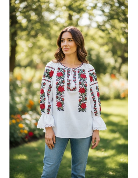Ie traditionala dama din Muntenia cu broderie florala rosie