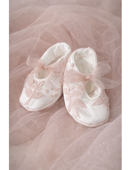 set botez fetita roz pudra rochita eleganta brodata cu tulle bentita si botosi