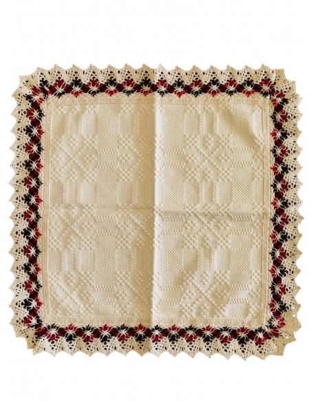 servet traditional romanesc cu dantela crosetata decorativa model rustic bumbac