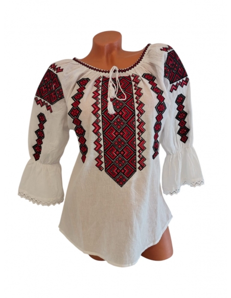Ie traditionala dama alba cu broderie geometrica rosie si neagra