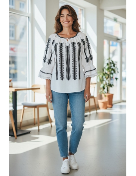 Bluza dama alba cu broderie neagra inspiratie traditionala romaneasca
