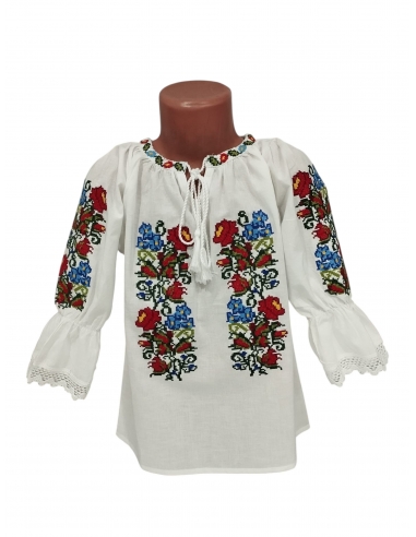 Ie traditionala alba pentru fetite cu broderie florala rosie si albastra