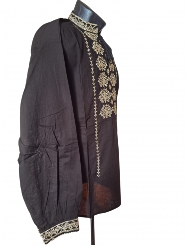 Ie traditionala barbateasca neagra cu broderie alba geometrica romaneasca