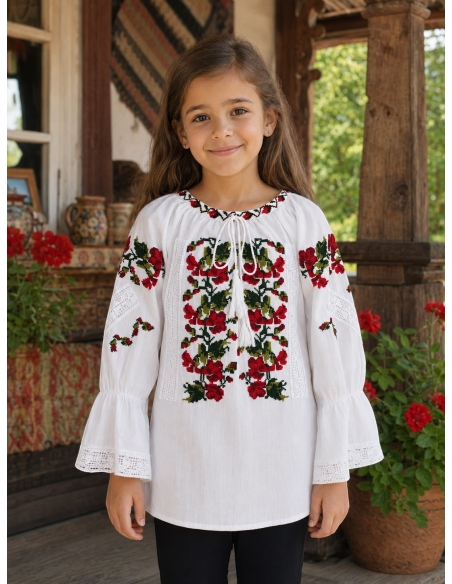 Ie traditionala fetite alba brodata cu trandafiri rosii si dantela