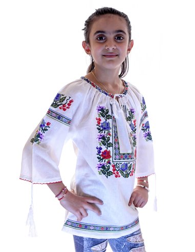 Ie Traditionala Fetite Liana