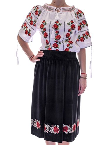 Fusta traditionala din catifea24