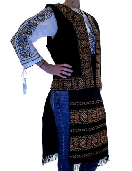 Costum traditional set  cu motive geometrice