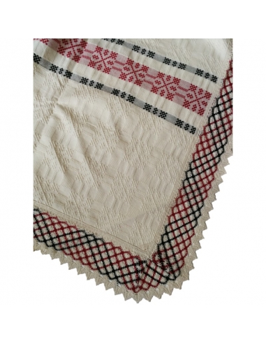 Fata de masa traditionala