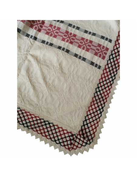 Fata de masa traditionala